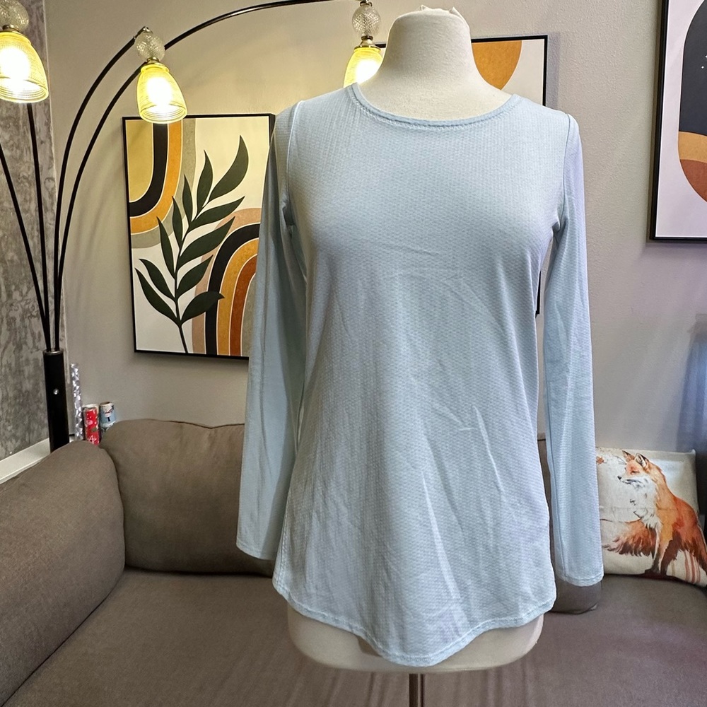 Athleta l Light Blue Flexlight Twist Open Back Long Sleeve Athletic Shirt